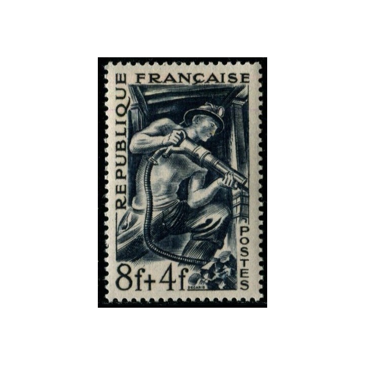 N°825