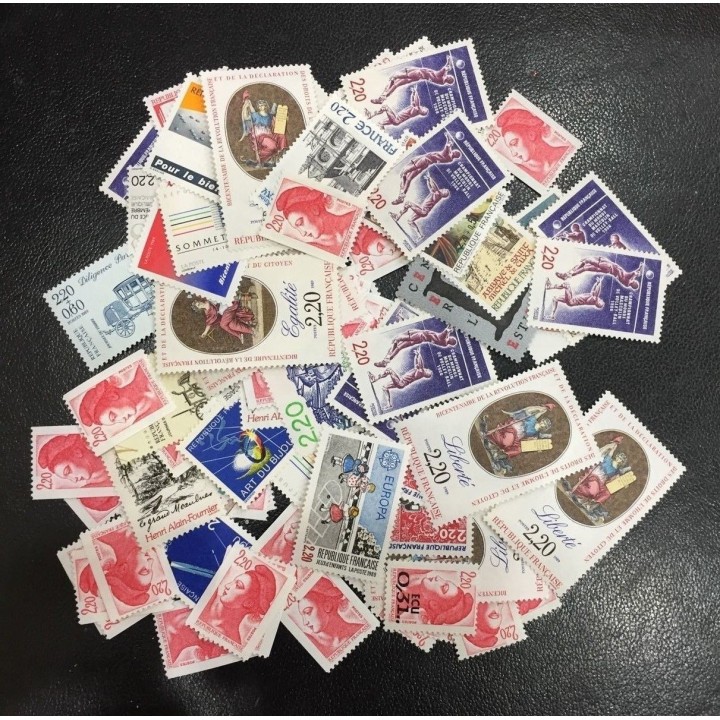 Lot de faciale 100 timbres à 2.20 Francs pour Affranchissement