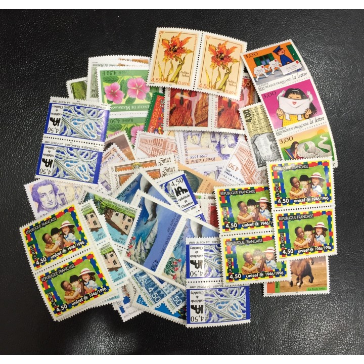 Lot de faciale 100 timbres à 9 Francs