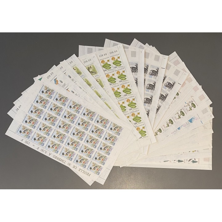 Lot de faciale 550 timbres à 5 Francs en Feuilles